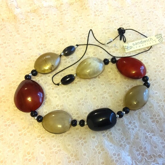 Vintage NEW sandwich jewellery Red Black Beige Oval Beads VTG Art Deco Necklace - Picture 2 of 7